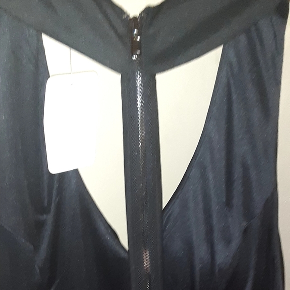 Sold Large Pink and black zipper razorback dress - Picture 5 of 9